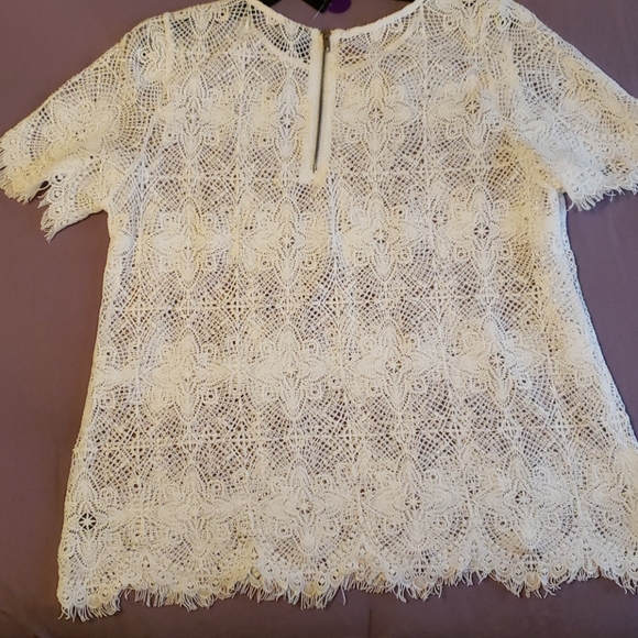 Patterned Blouse - Picture 3 of 4